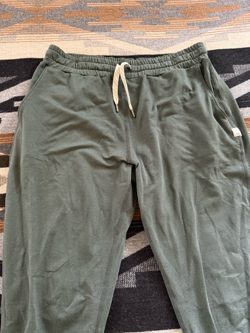 Vuori performance jogger - Picture 3 of 5